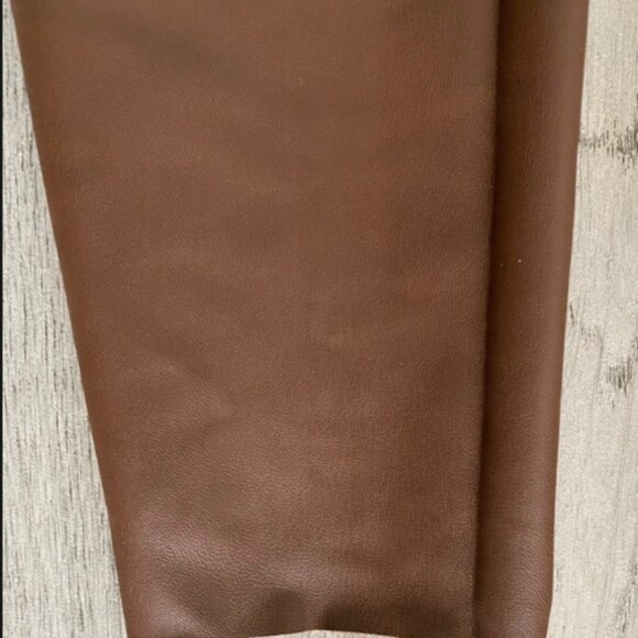 Pantalon en simili cuir Zara/ Pants – Chic Meets Confidence - Picture 8 of 9